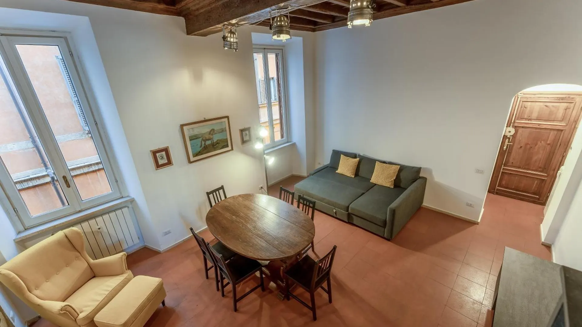 Ciambella Arch Apartment For 6 People @Largo Argentina Rome